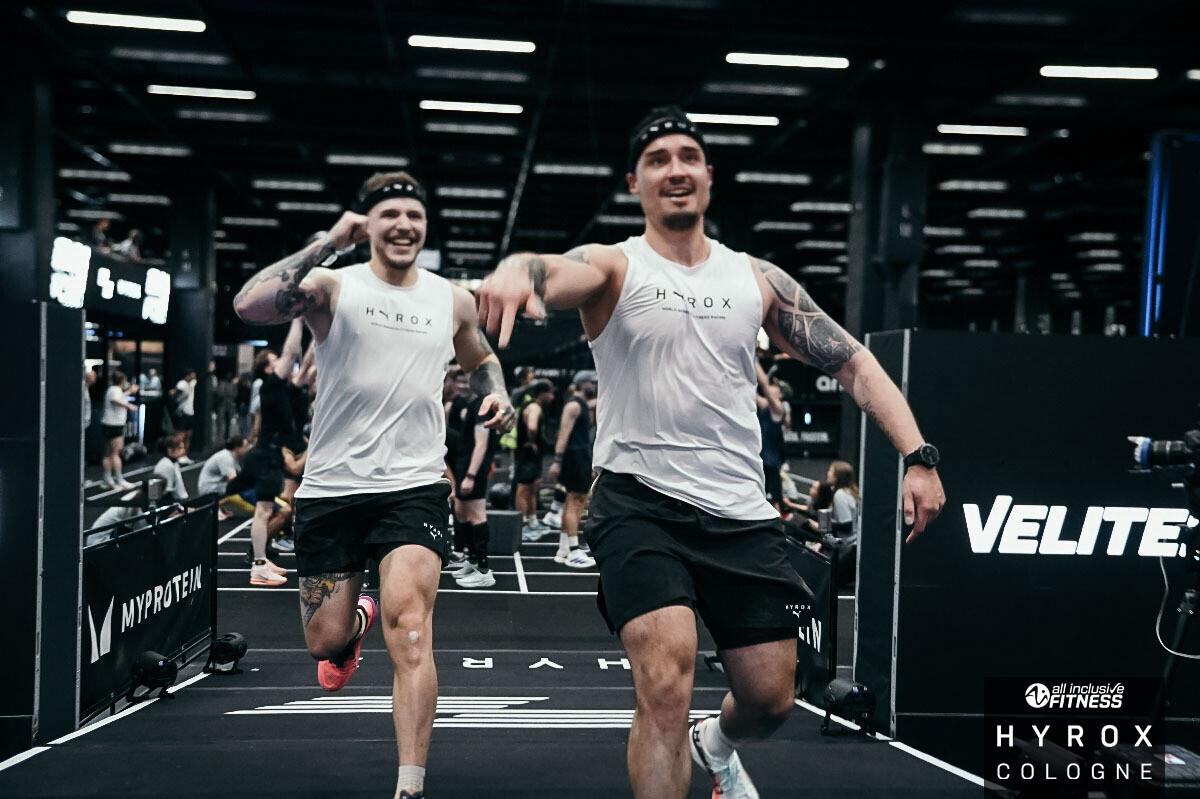 Sebastian Gunia im Zieleinlauf bei Hyrox Cologne im Double